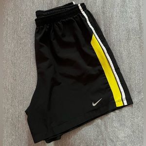 ❣️2/$25❣️ CUTE! Black NIKE women’s running athletic shorts 🩳 | Medium